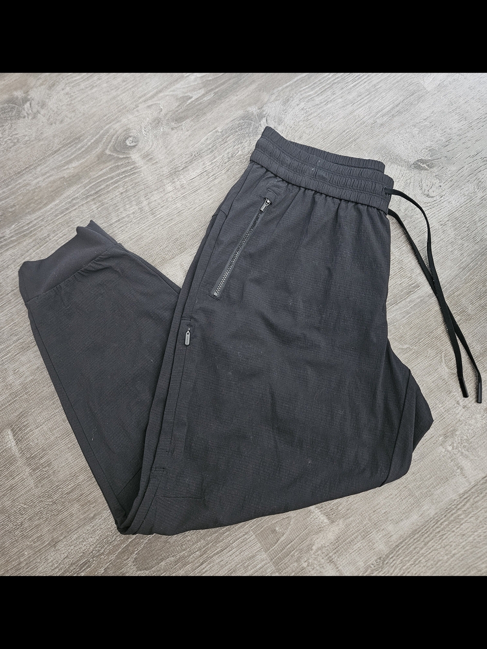 Athleta Black Trekkie Relaxed Mid Rise Jogger Pants Size Medium